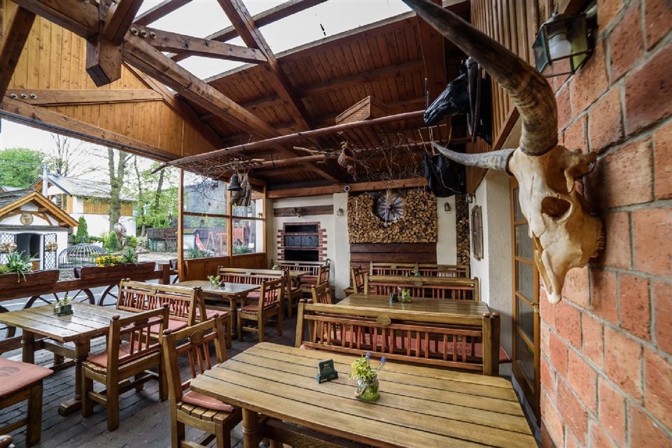 Poskytl: Country Saloon