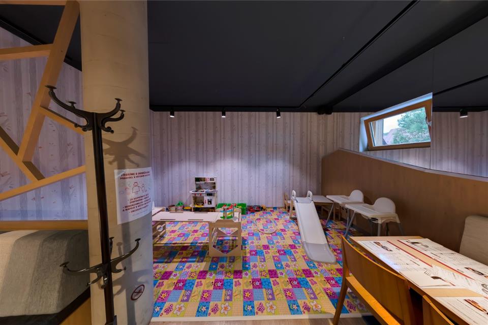 Poskytl: Jana Pintirova