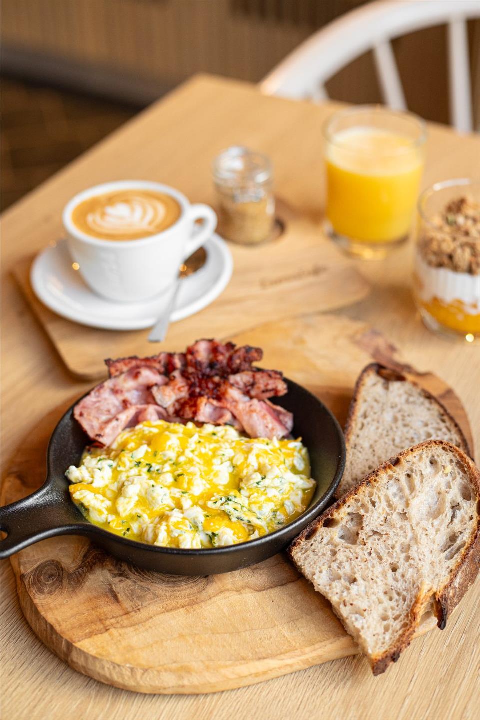 Poskytl: Jana Pintirova